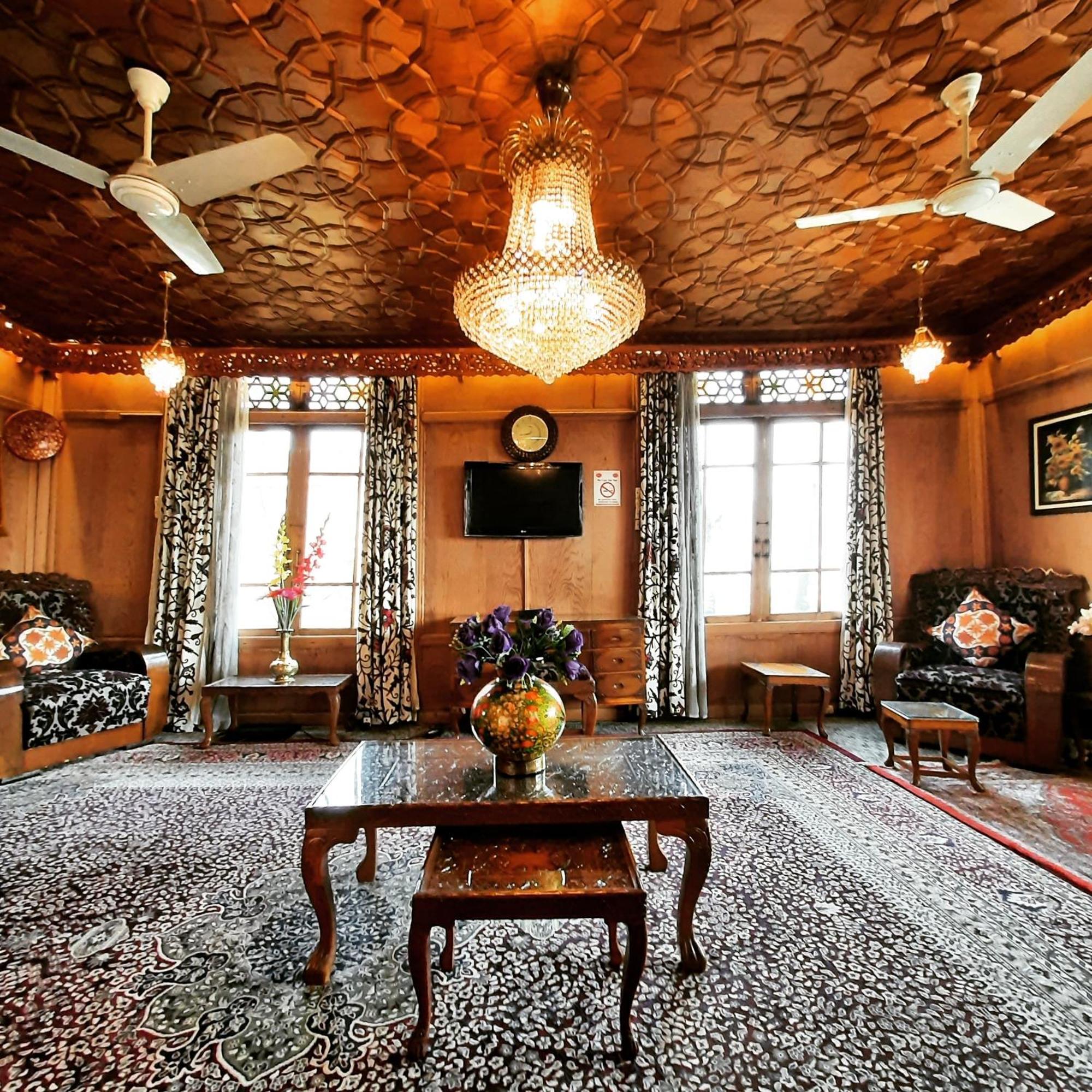 The Badyari Palace Houseboats Srinagar  Luaran gambar