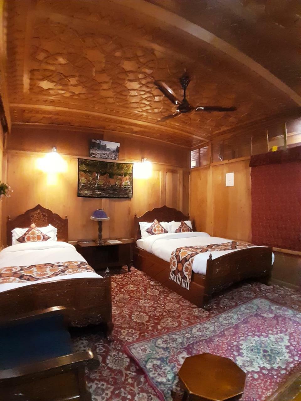 The Badyari Palace Houseboats Srinagar  Luaran gambar