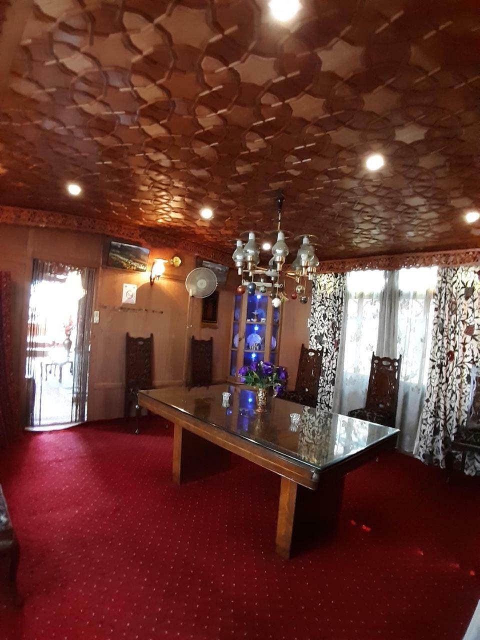 The Badyari Palace Houseboats Srinagar  Luaran gambar